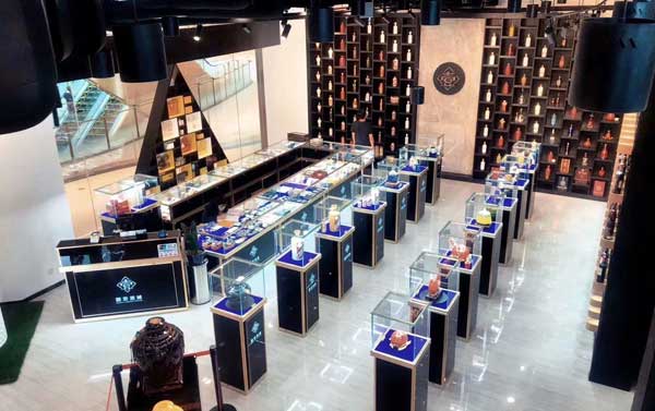 玻璃柜臺展示柜的優(yōu)點 玻璃柜臺展示柜的優(yōu)點