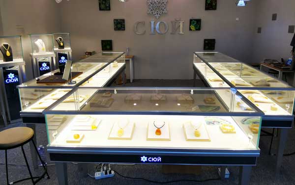 影響珠寶展柜的價(jià)格的因素 影響珠寶展柜的價(jià)格的因素