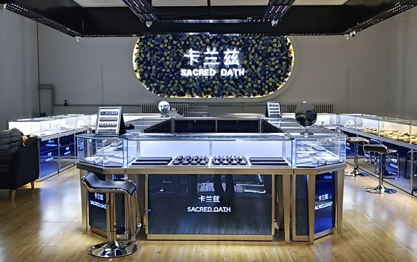 卡蘭茲商場玻璃展柜 卡蘭茲商場玻璃展柜