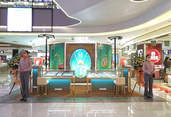 玻璃珠寶展柜的色彩搭配！